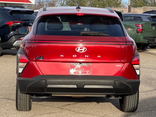Used 2025 Hyundai Kona SEL image 4