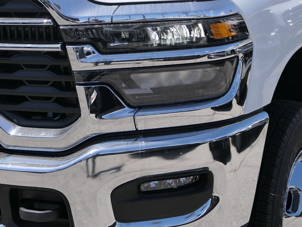 New 2026 RAM 3500 Tradesman w/ Chrome Appearance Group A AWD/4WD image 10