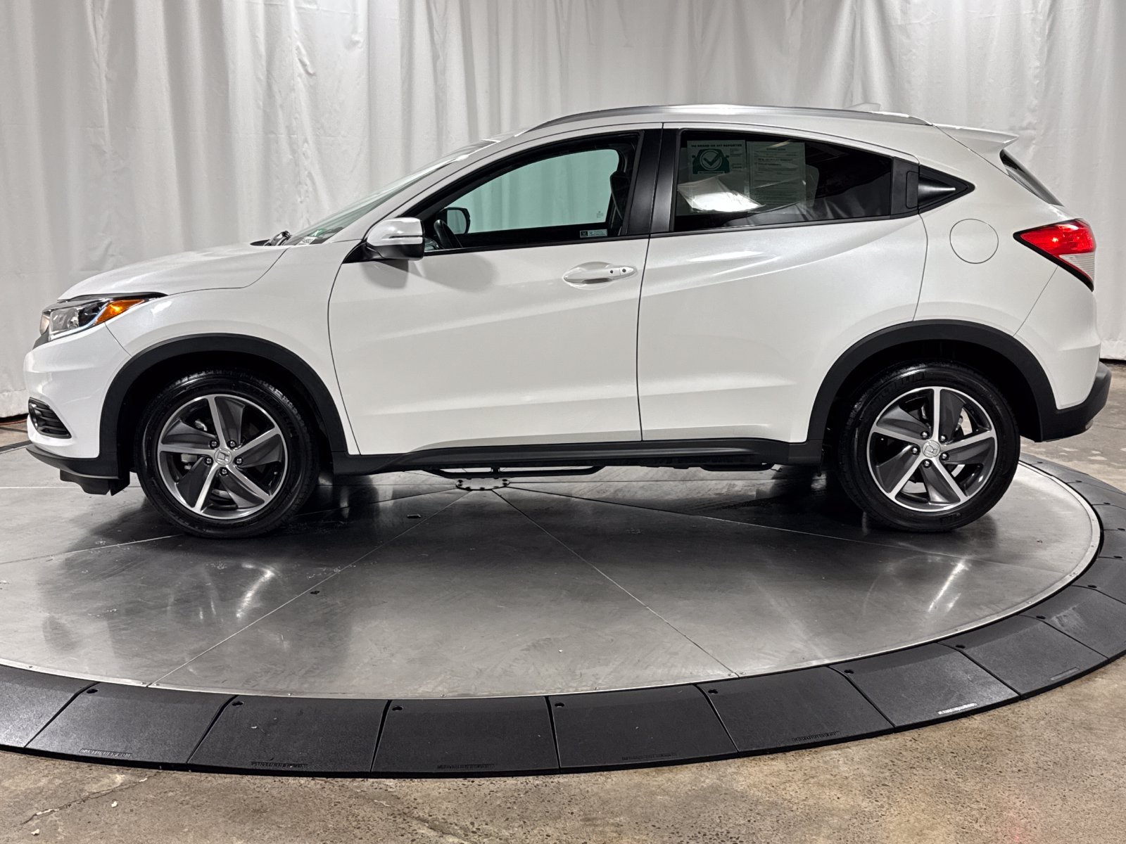 Certified 2022 Honda HR-V EX image 8