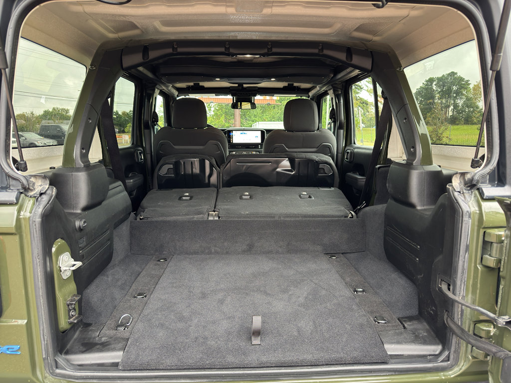 Used 2024 Jeep Wrangler Unlimited Rubicon 4xe image 15
