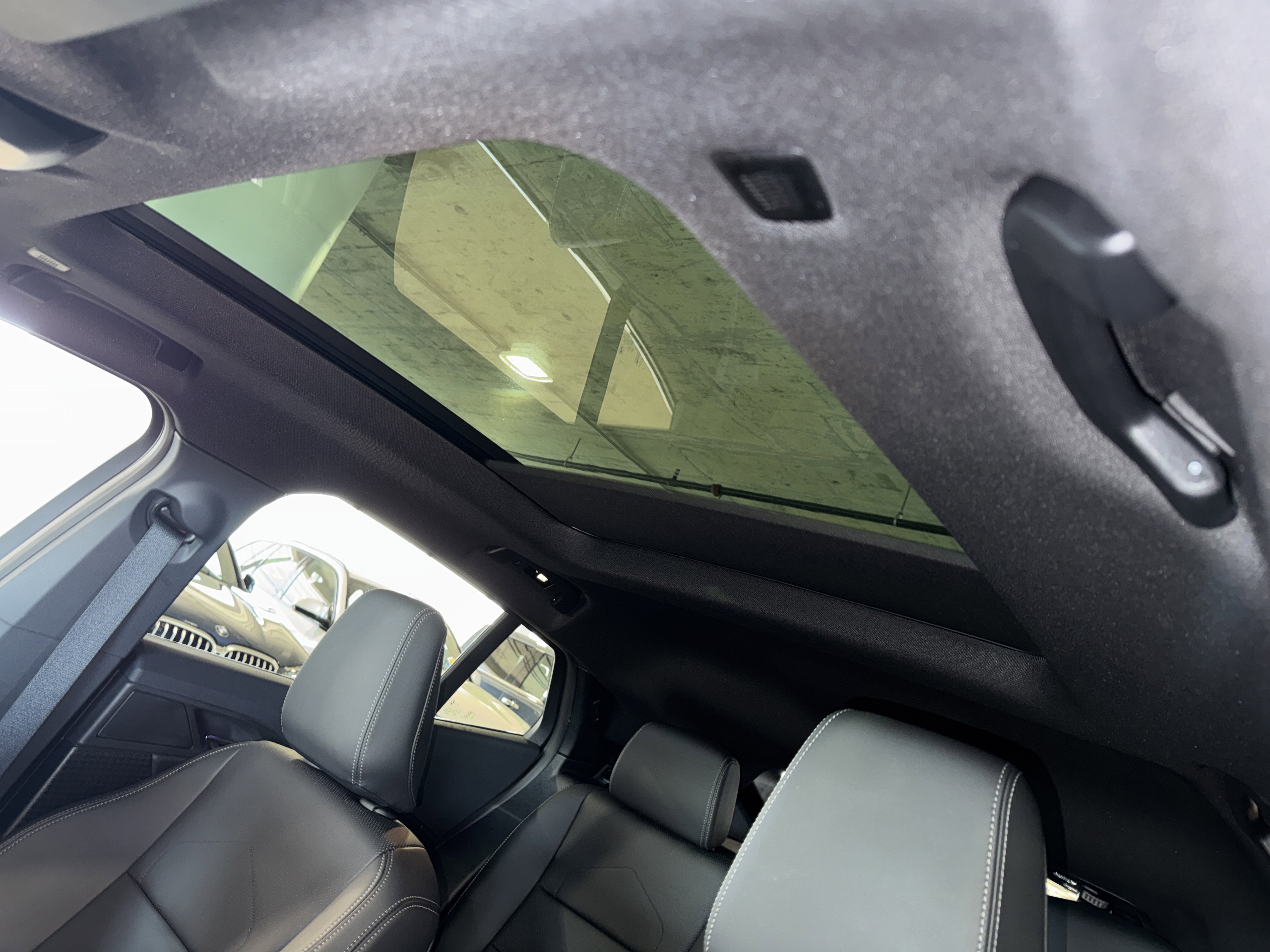 Used 2025 BMW X2 xDrive28i image 32