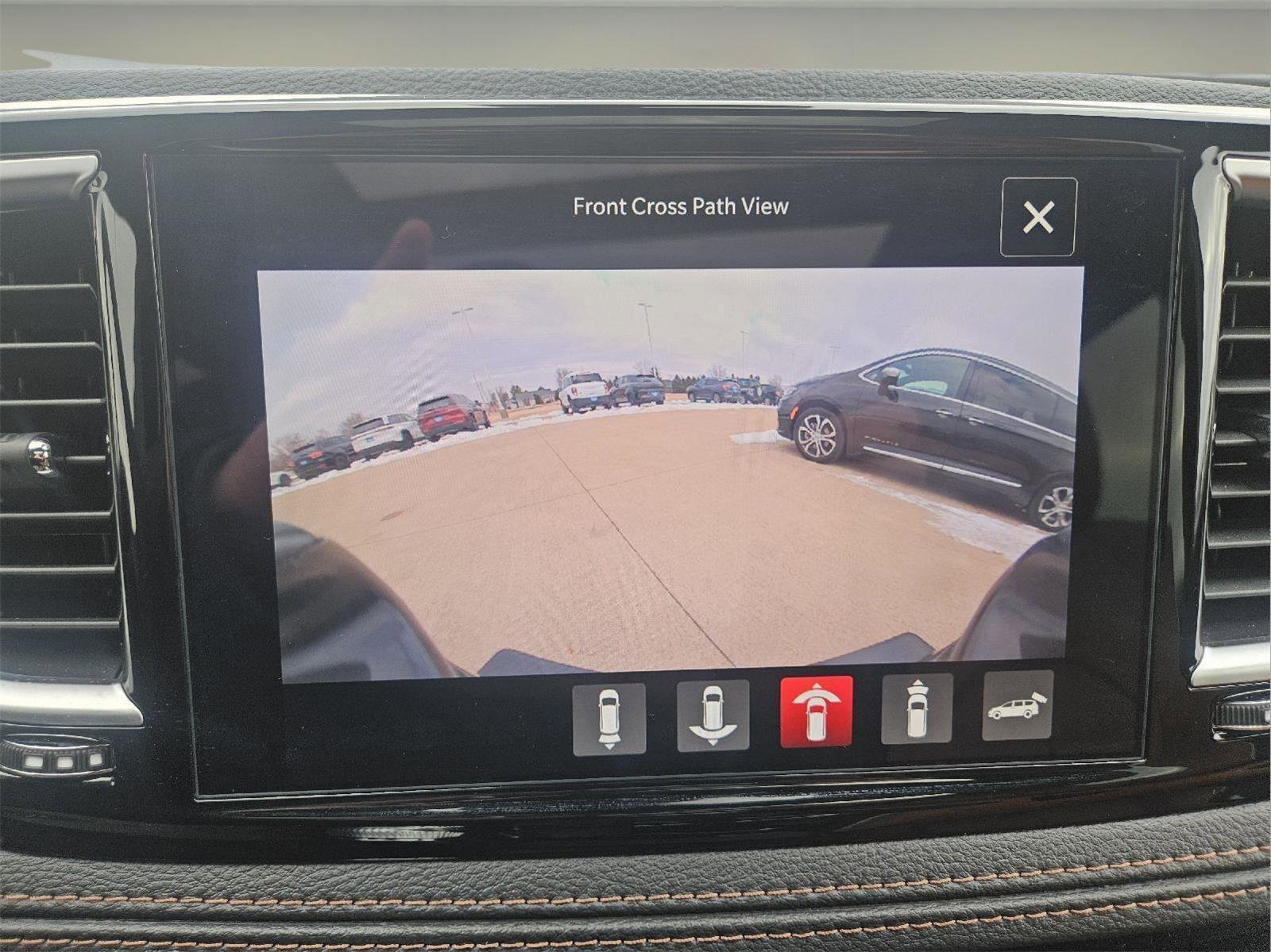 Used 2025 Chrysler Pacifica Pinnacle image 73