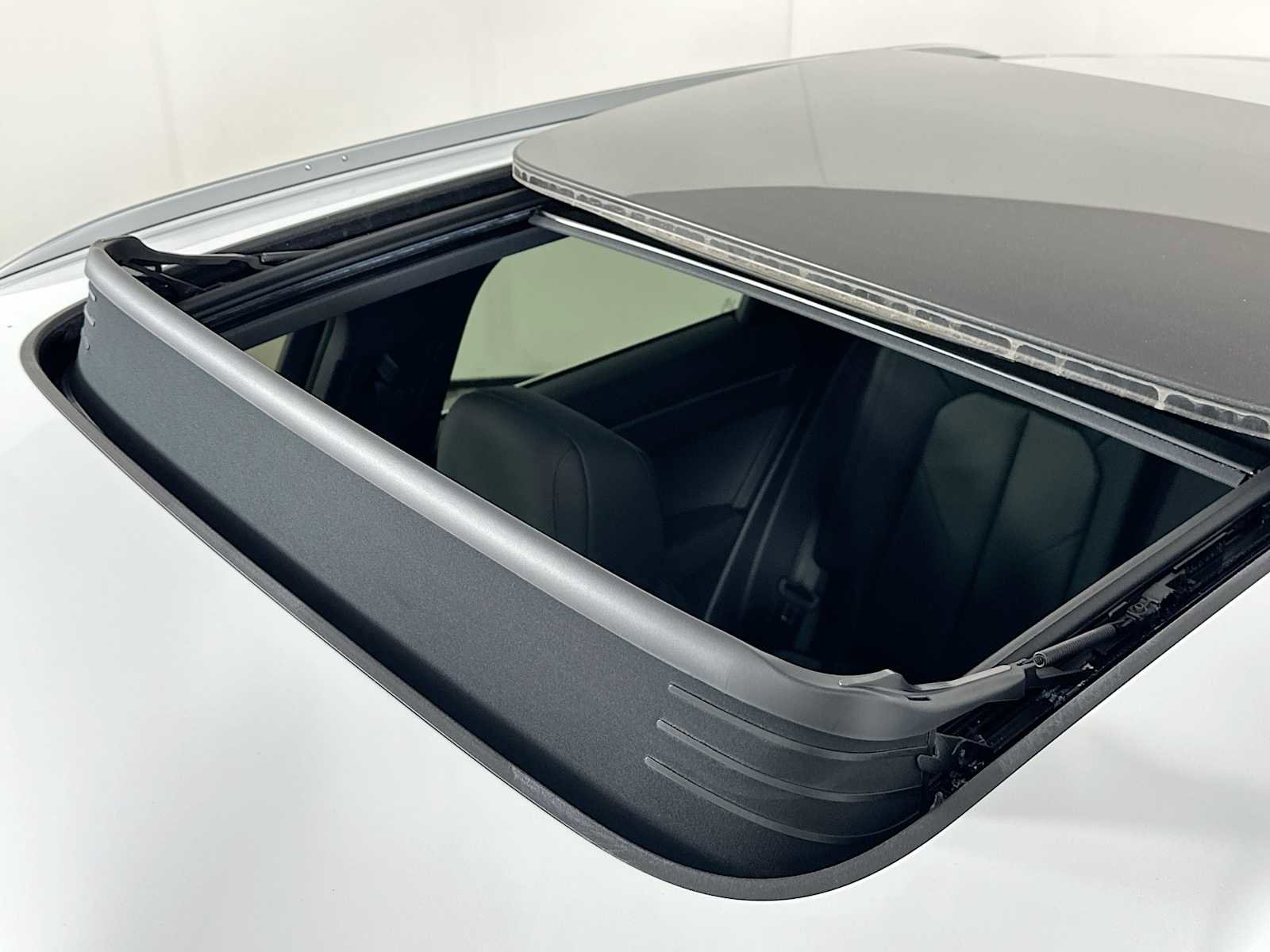 Certified 2024 Audi Q3 2.0T Premium w/ Convenience Package image 19