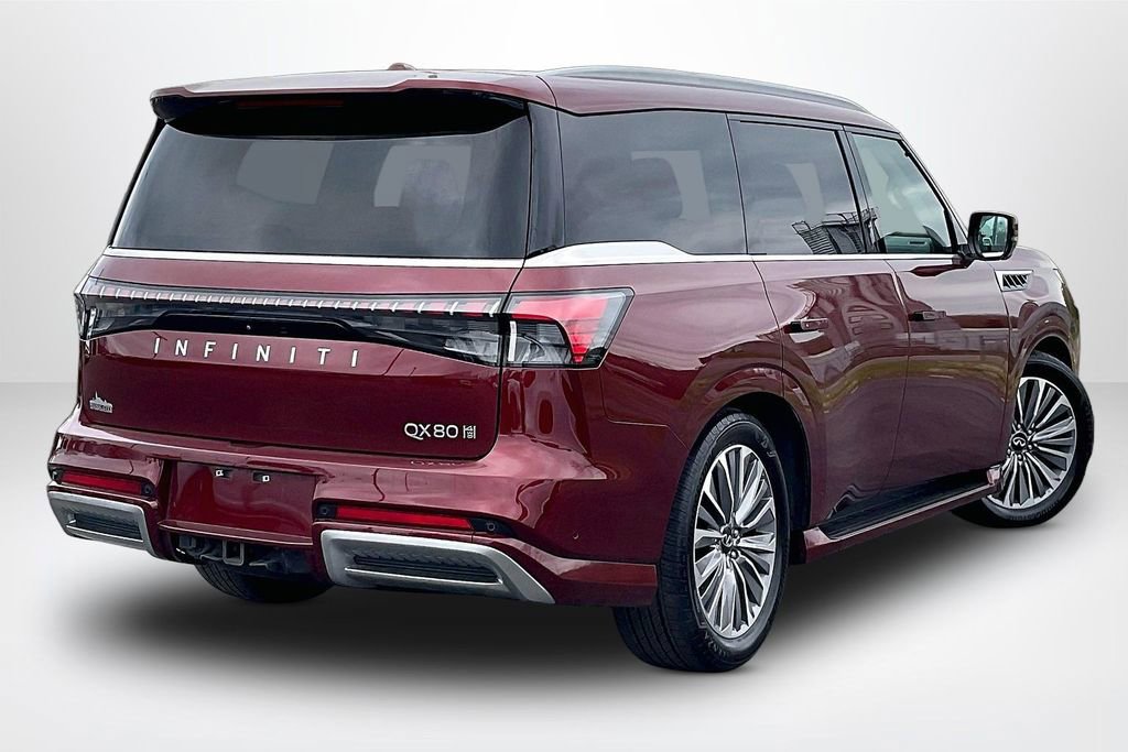Used 2025 INFINITI QX80 Sensory AWD/4WD image 6