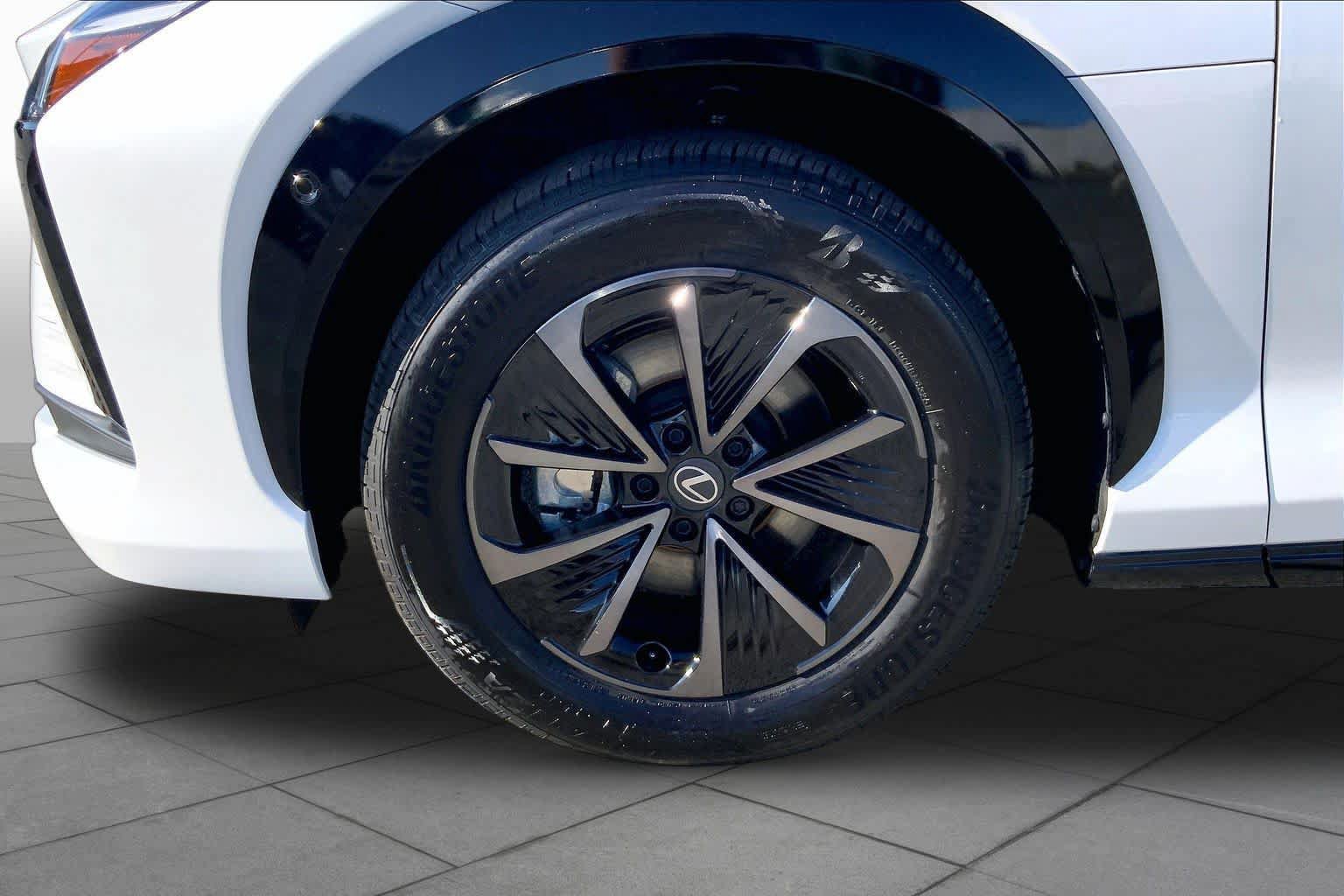Used 2026 Lexus RZ 450e AWD w/ Technology Package image 10