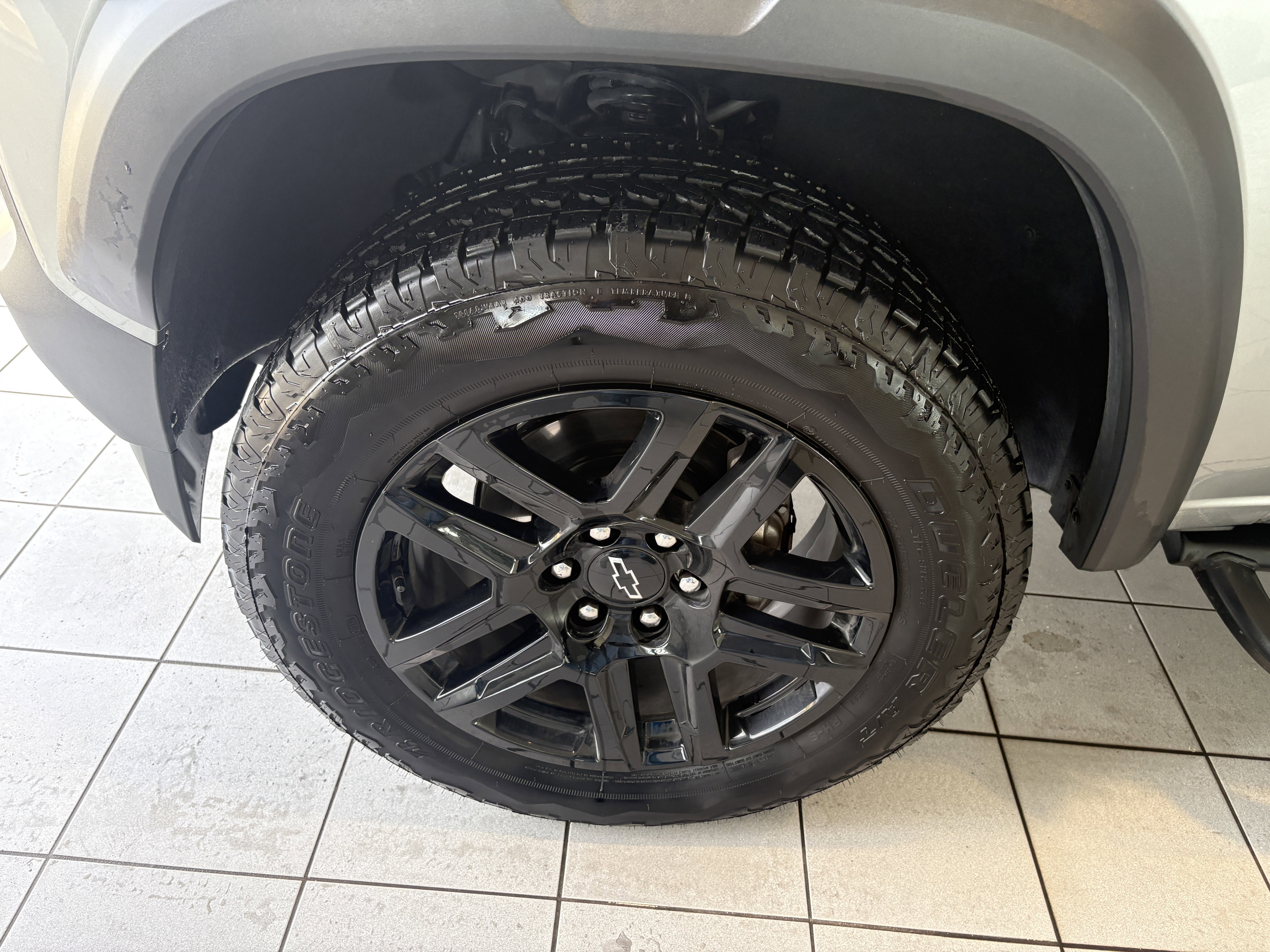 Used 2025 Chevrolet Colorado Trail Boss w/ Midnight Edition image 8