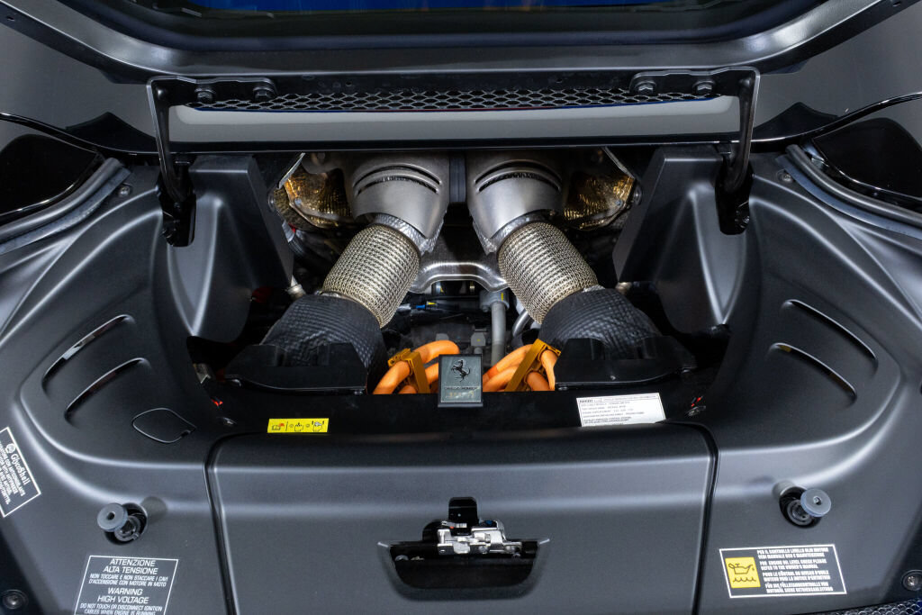 Used 2024 Ferrari 296 GTS RWD image 20