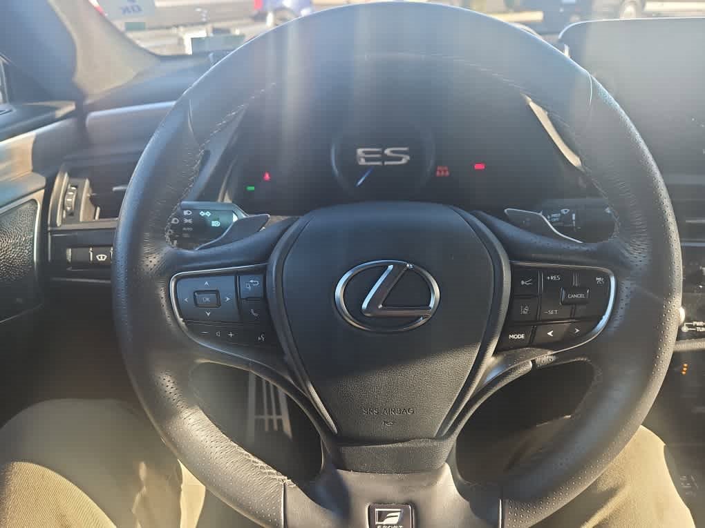 Used 2022 Lexus ES 350 F Sport image 14