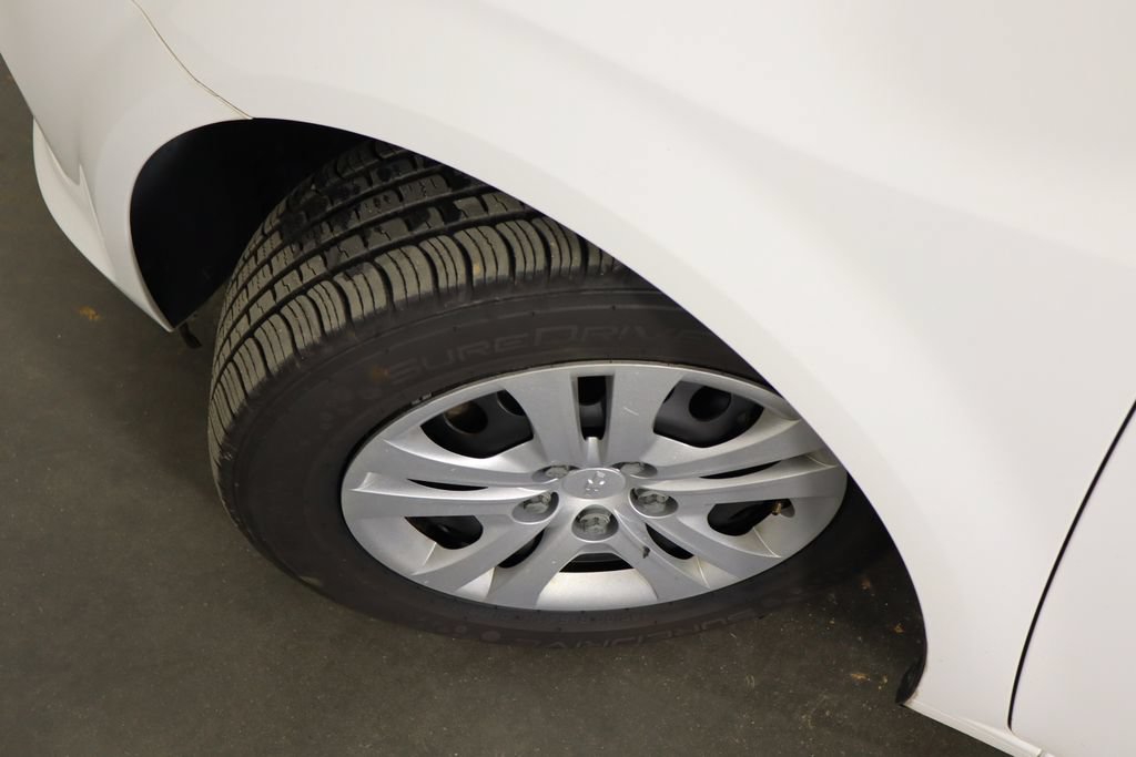 Used 2017 Chevrolet Sonic LT FWD image 36