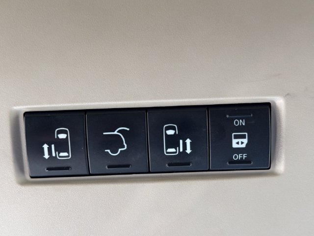 Used 2012 Dodge Grand Caravan Crew w/ Crew Value Pkg FWD image 26