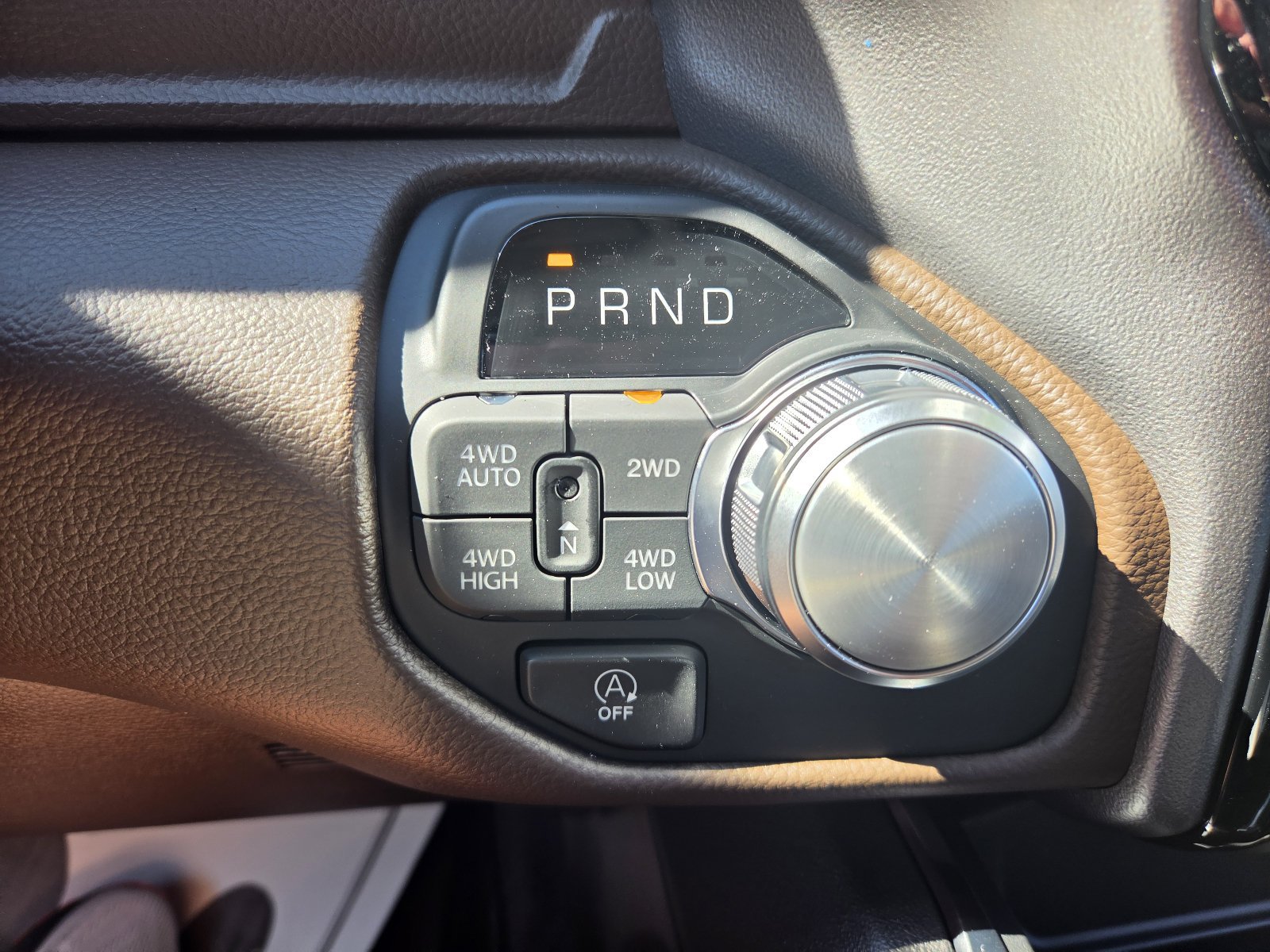 New 2027 RAM 1500 Laramie w/ Chrome Appearance Group AWD/4WD image 14