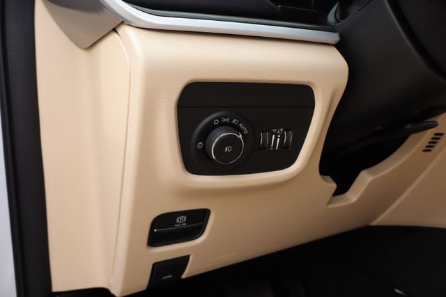 New 2026 Jeep Grand Cherokee Limited image 14