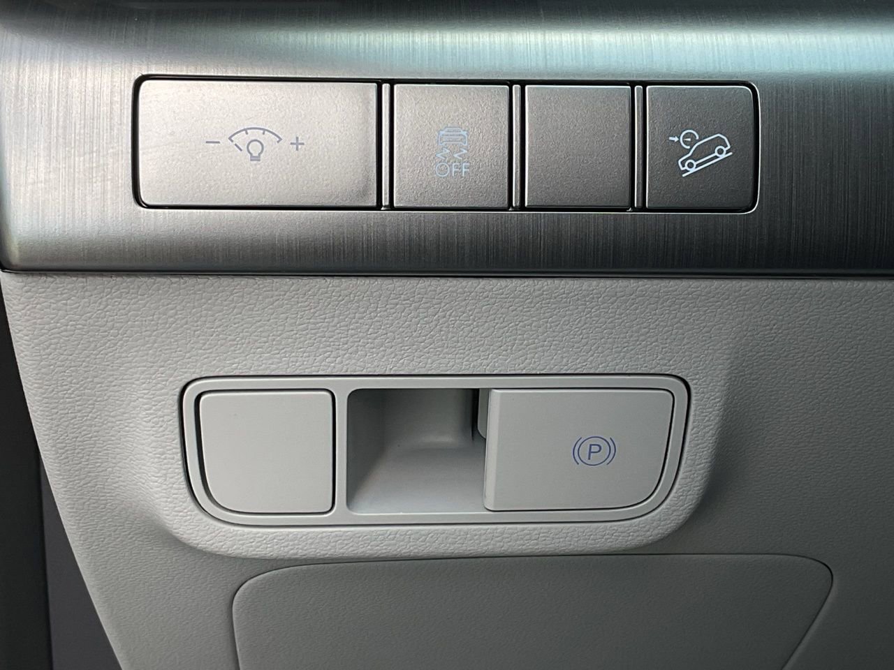 Used 2025 Hyundai Kona SEL image 26