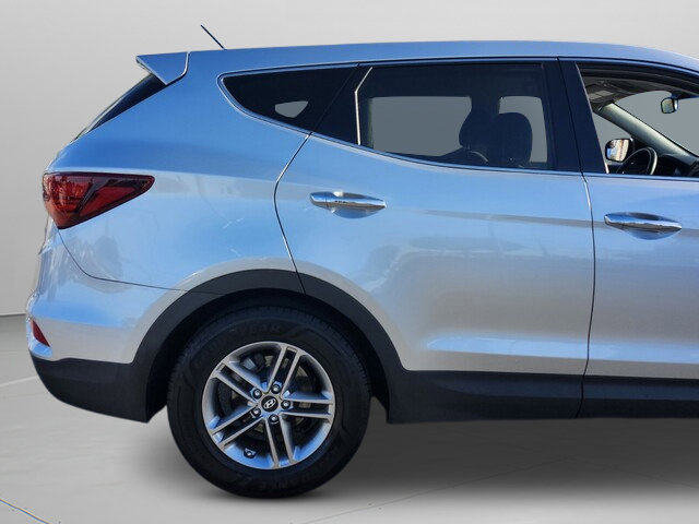 Used 2018 Hyundai Santa Fe Sport image 10