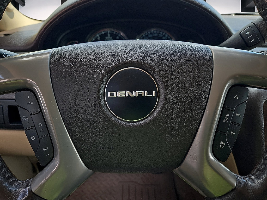 Used 2014 GMC Yukon Denali AWD/4WD image 19