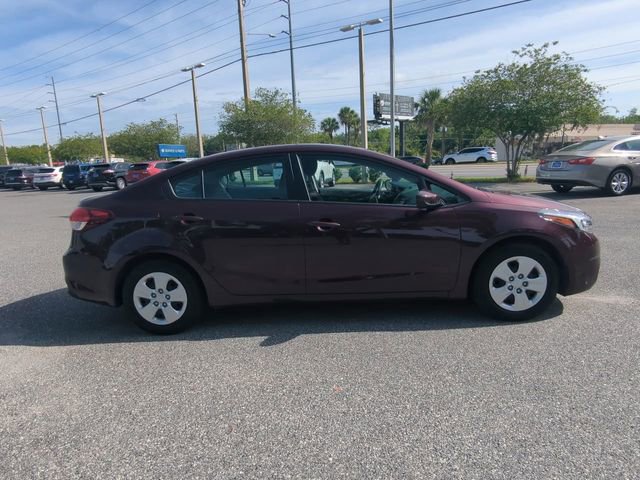 Used 2018 Kia Forte LX w/ LX Popular Package image 4