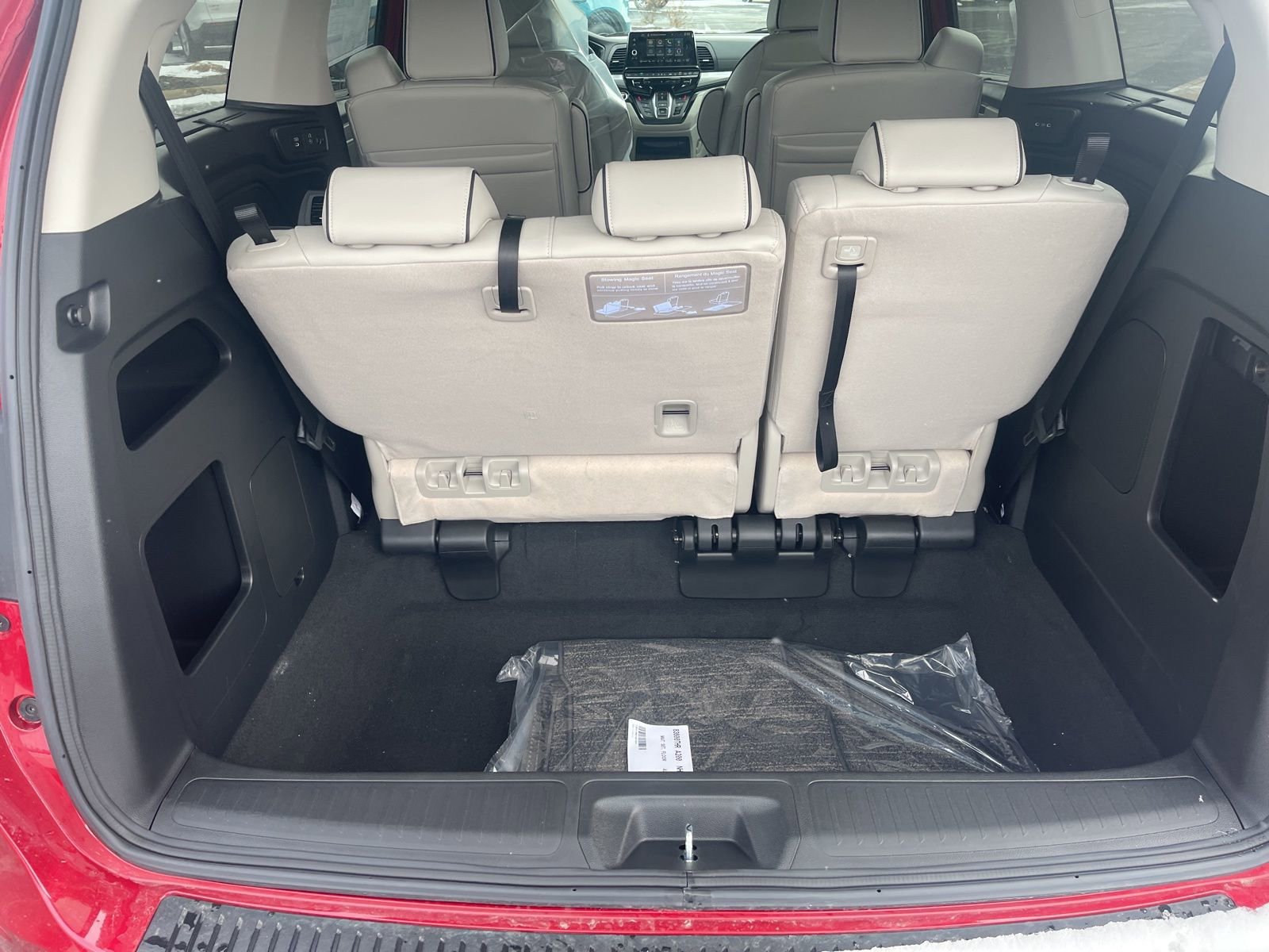 New 2026 Honda Odyssey Touring image 17