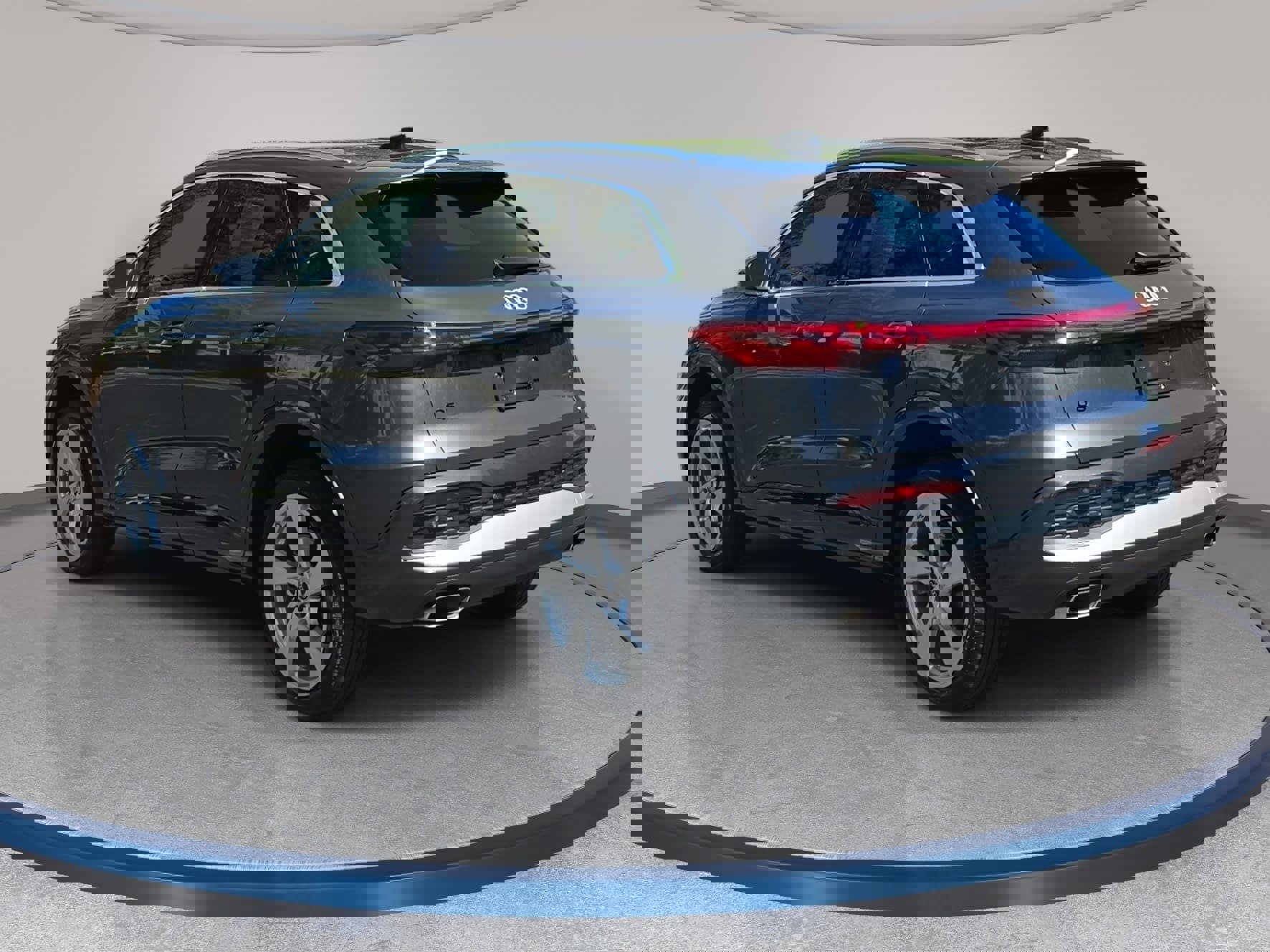 Used 2025 Audi Q5 Premium Plus w/ Premium Plus image 7