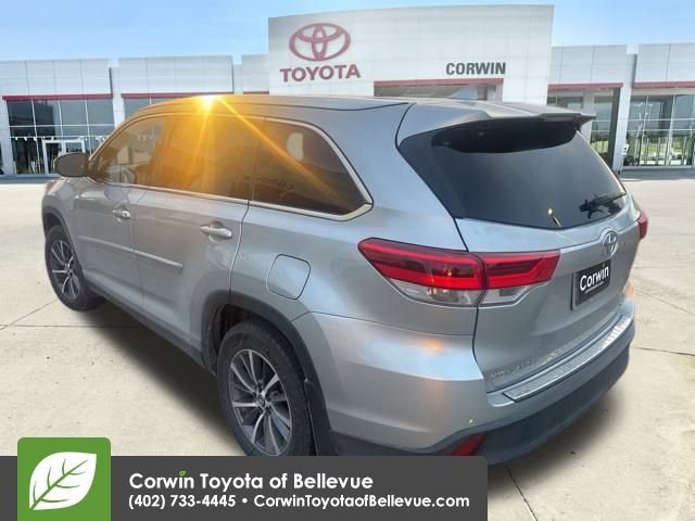 Used 2019 Toyota Highlander XLE w/ Protection Package #3 image 5