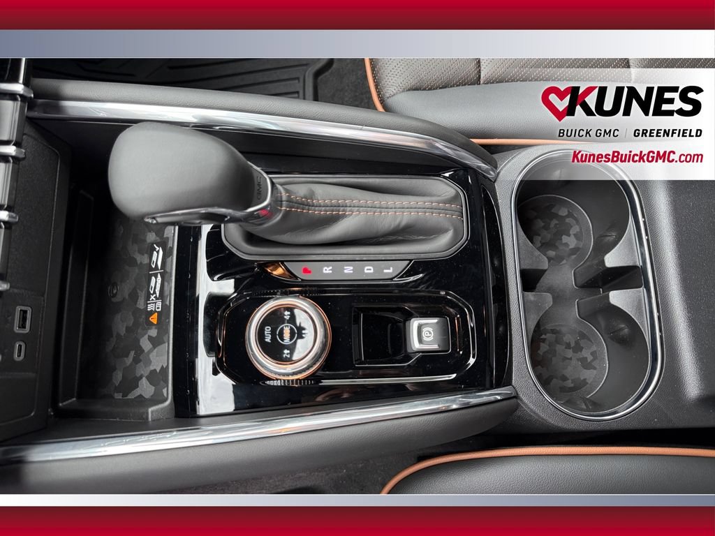 New 2026 GMC Canyon AT4 w/ Technology Plus Package AWD/4WD image 28