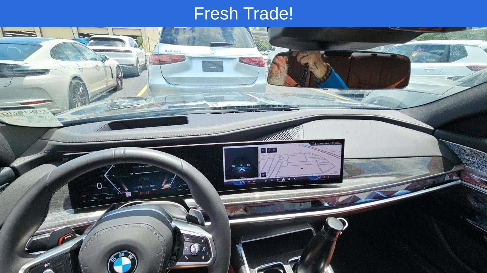 Certified 2025 BMW 760i xDrive w/ Executive Package AWD/4WD image 7