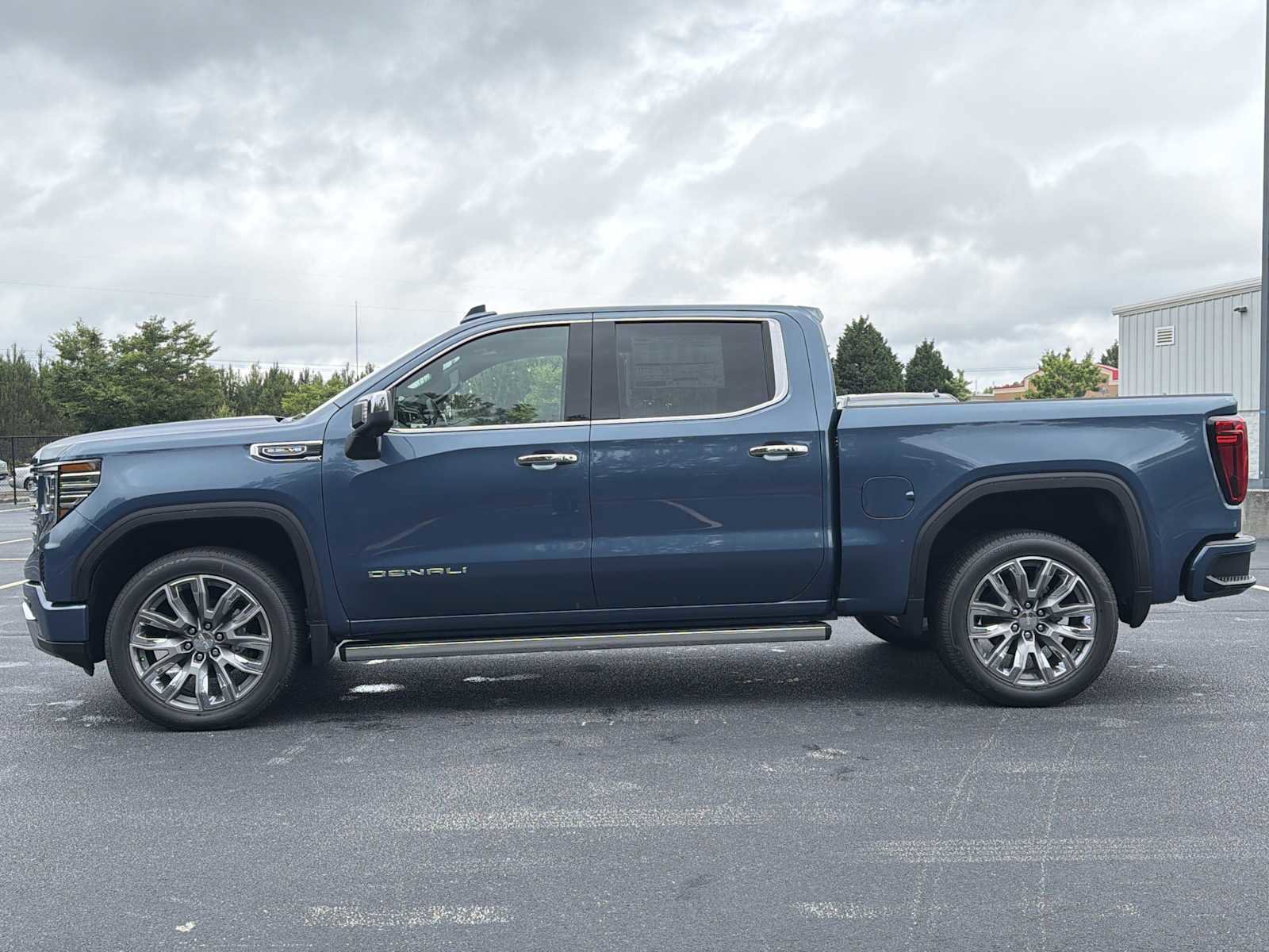 New 2026 GMC Sierra 1500 Denali w/ Denali Reserve Package AWD/4WD image 25