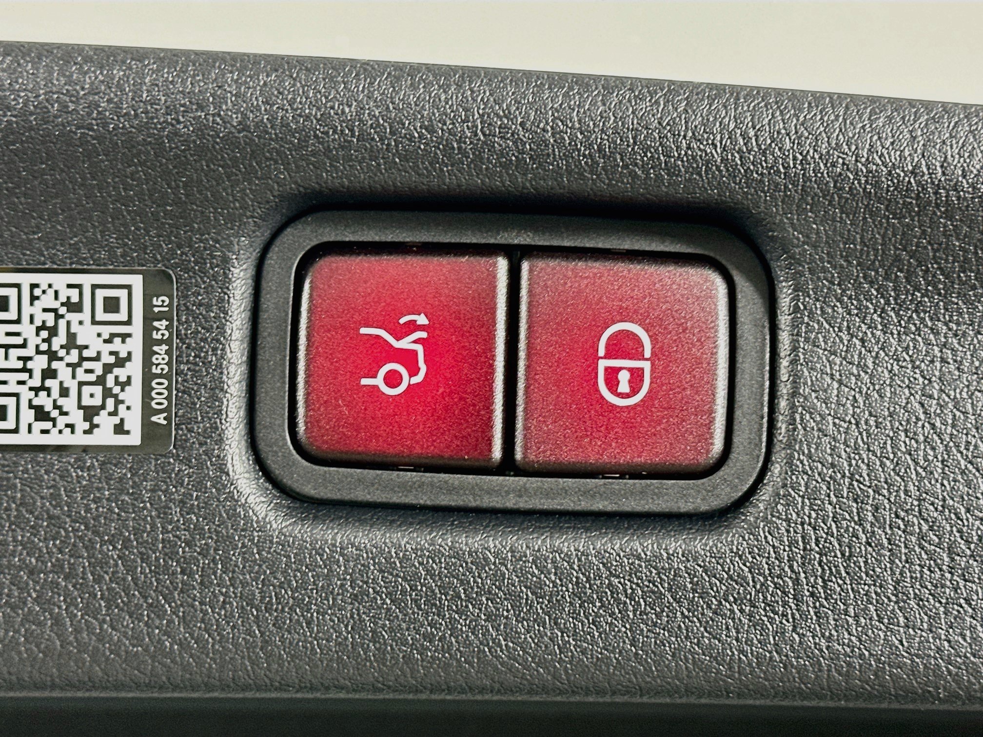 Certified 2026 Mercedes-Benz C 300 4MATIC Sedan image 36