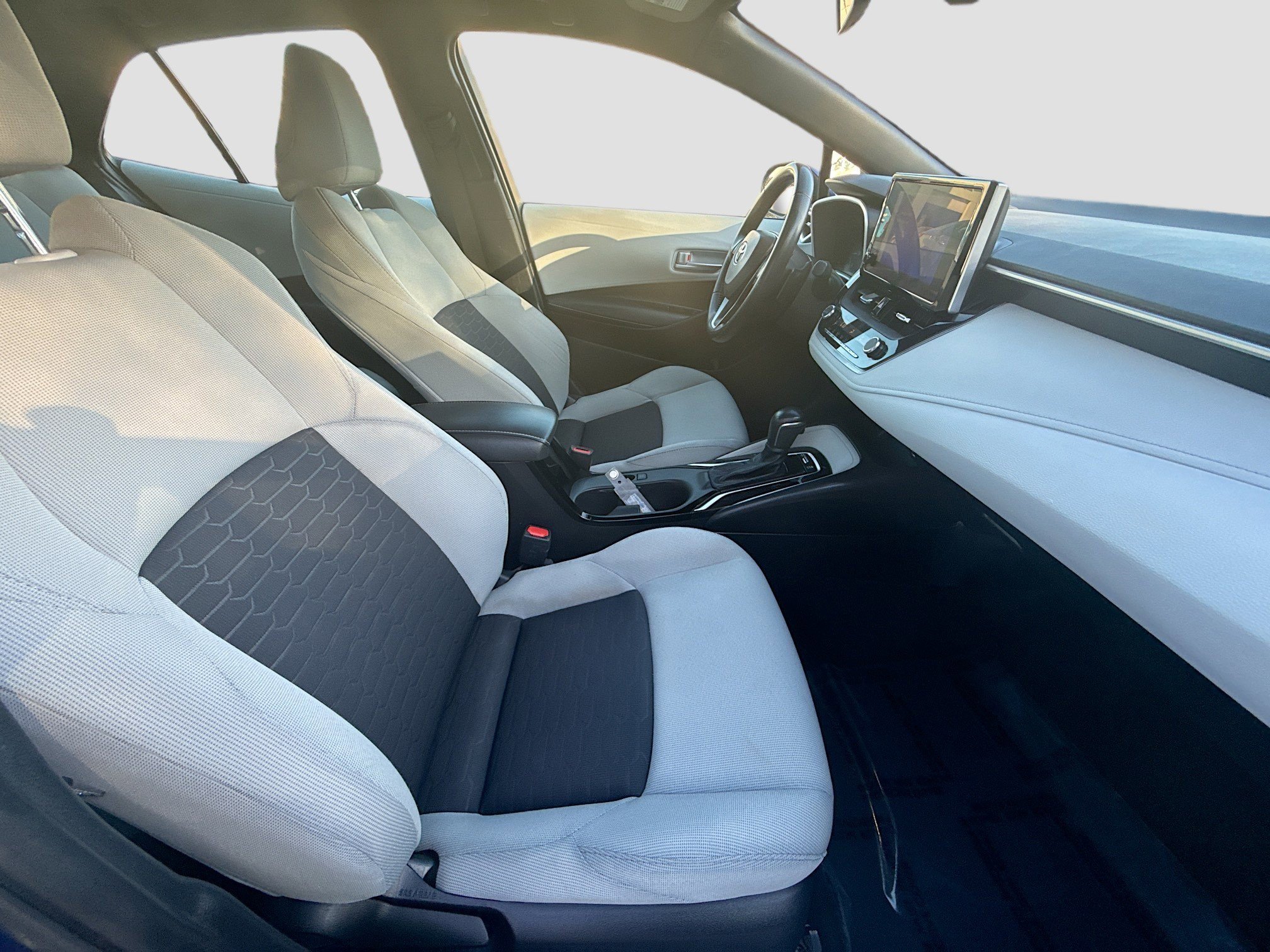 Used 2023 Toyota Corolla SE image 28