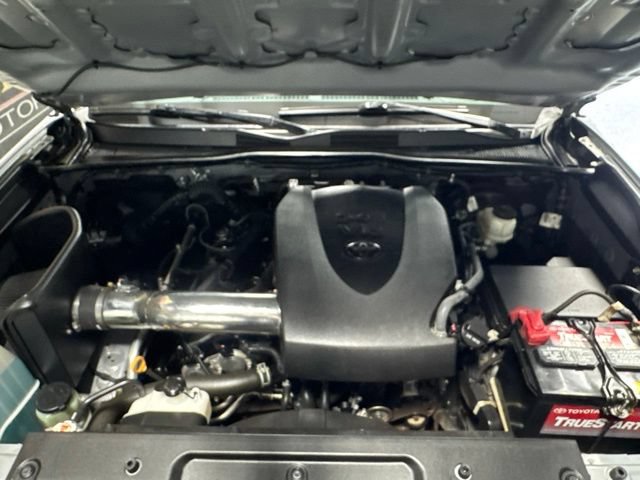 Used 2021 Toyota Tacoma SR5 w/ Technology Package AWD/4WD image 30