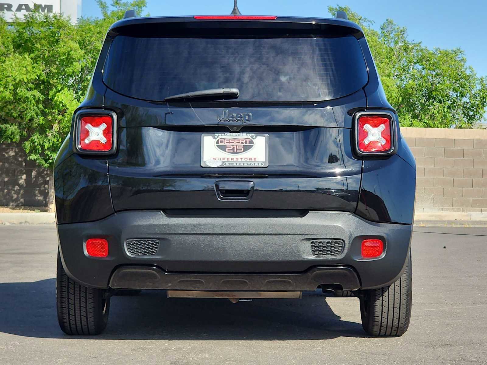 Used 2020 Jeep Renegade Altitude FWD image 8