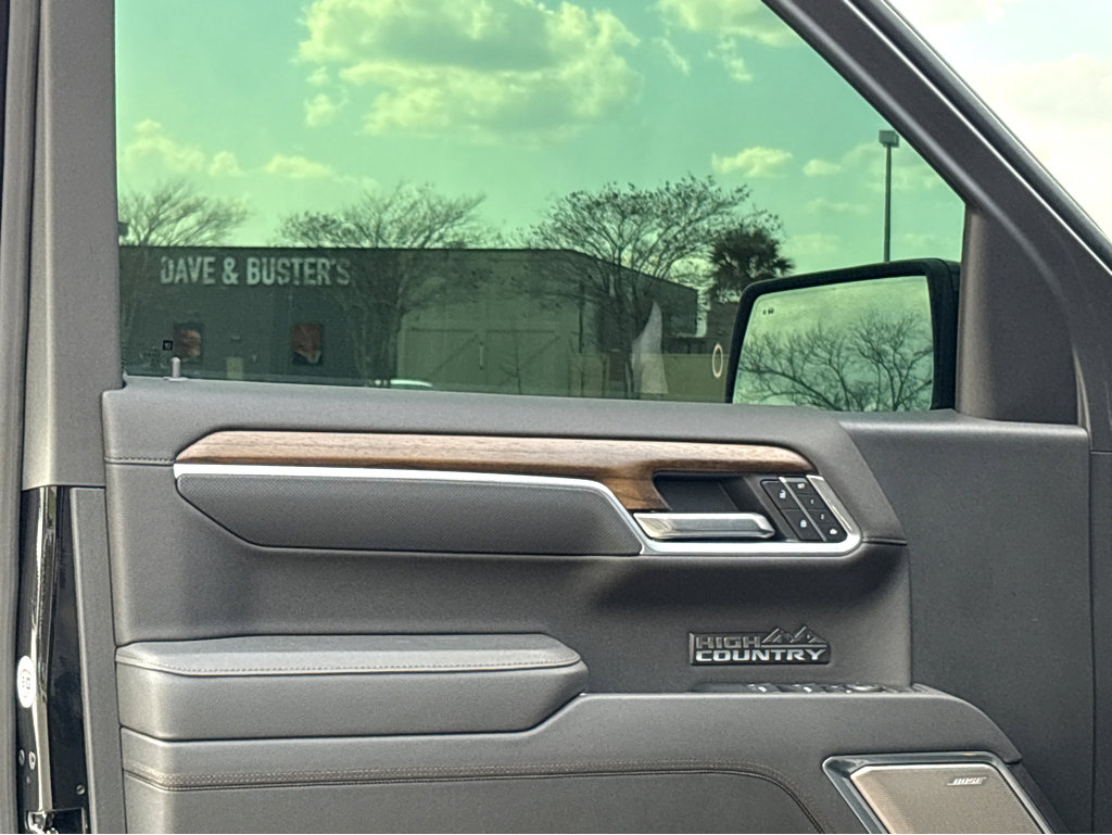 Used 2026 Chevrolet Silverado 1500 High Country w/ Midnight Edition image 7