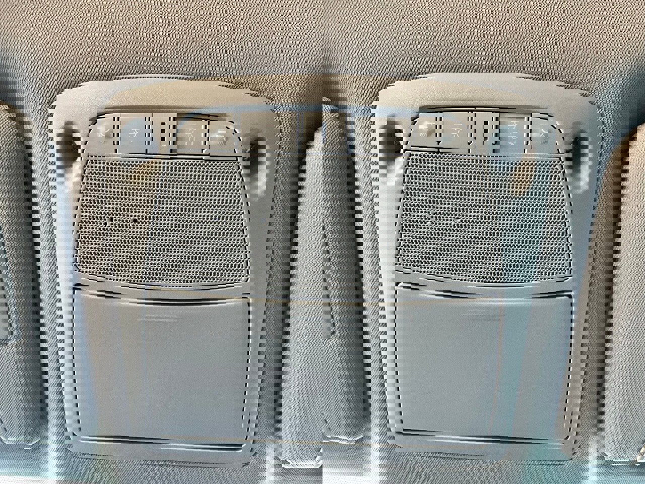 Used 2018 Nissan Rogue SV image 17