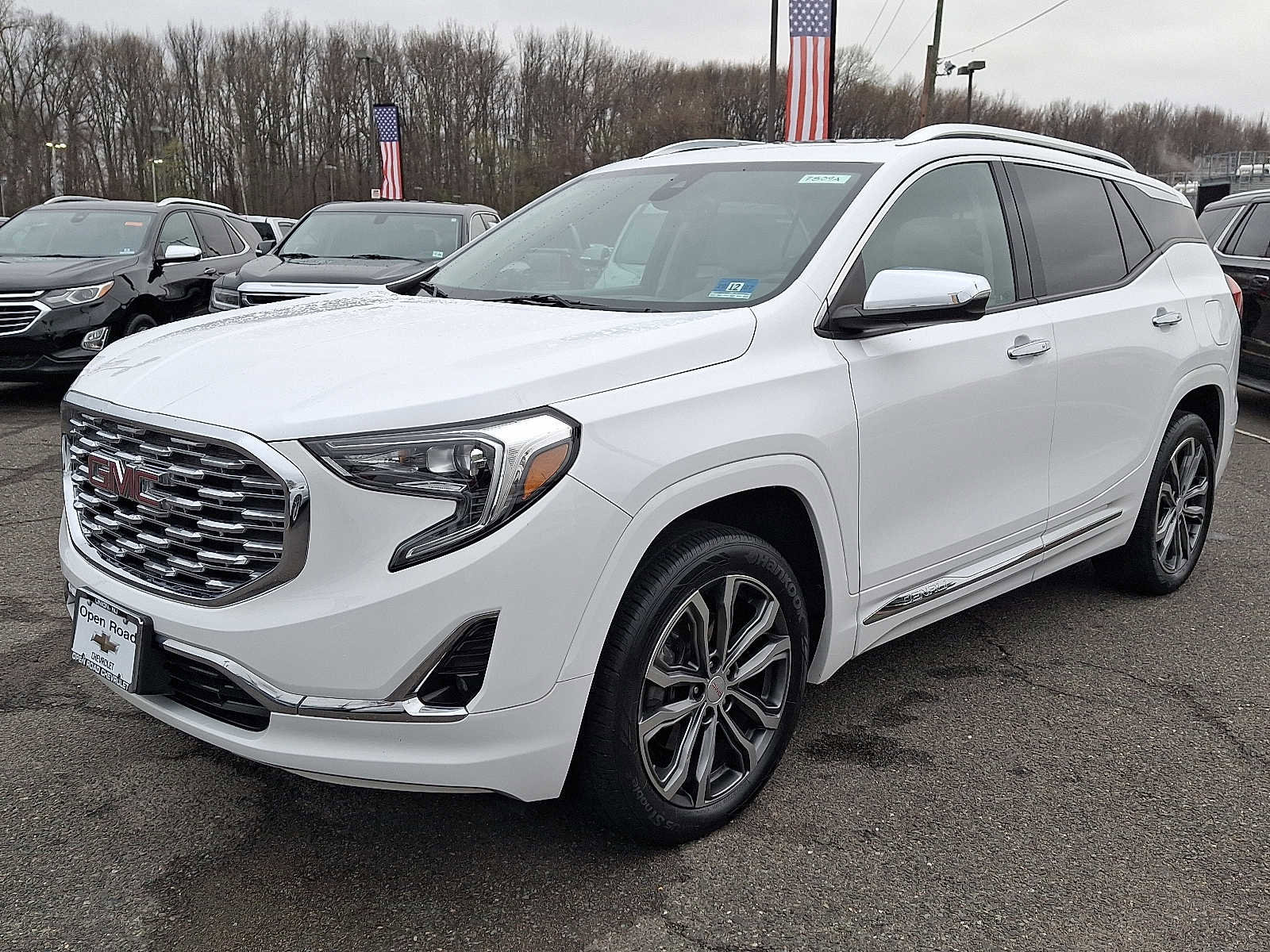 Used 2019 GMC Terrain Denali w/ Driver Alert Package II image 3