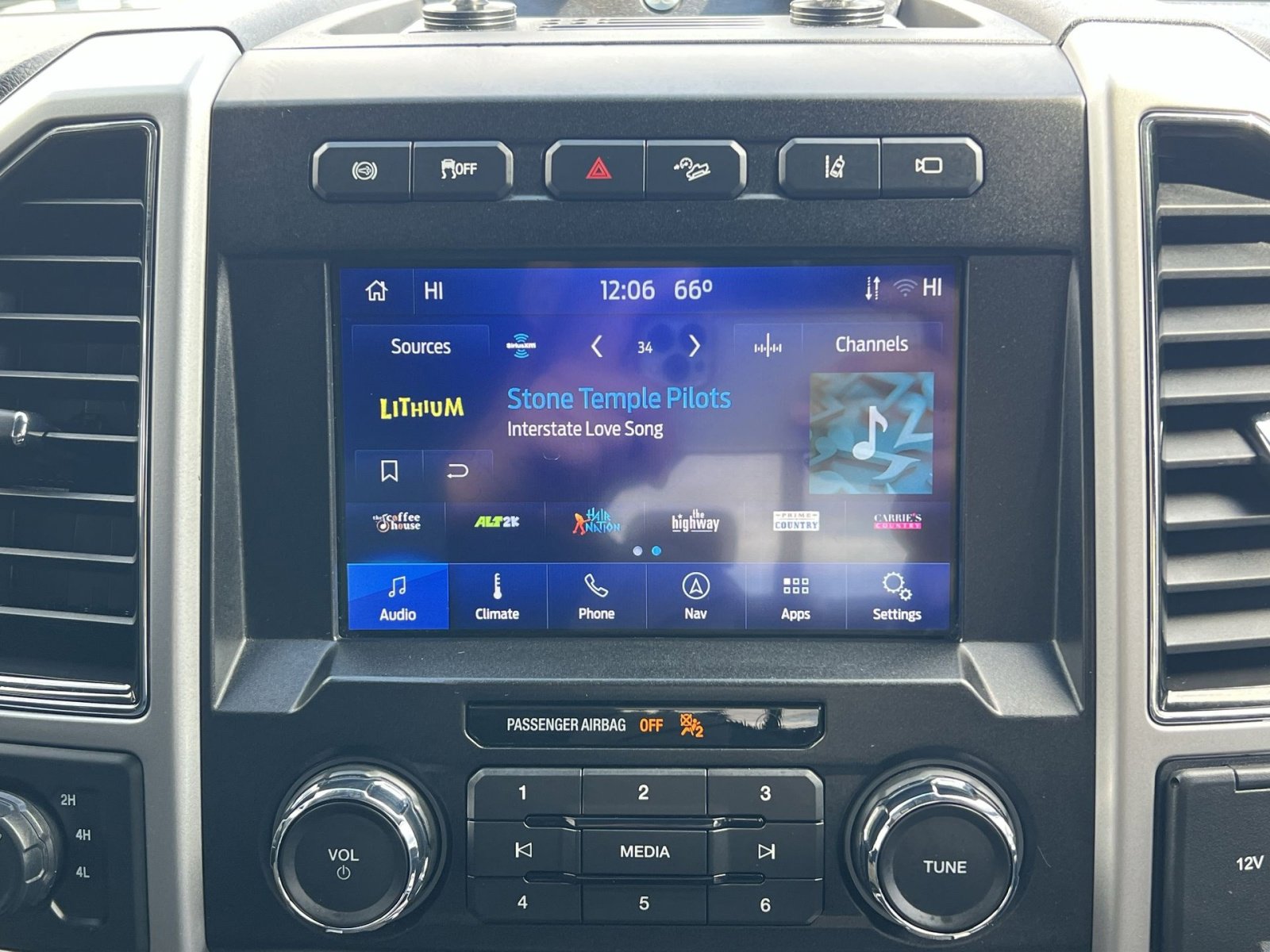 Used 2021 Ford F250 Lariat image 18