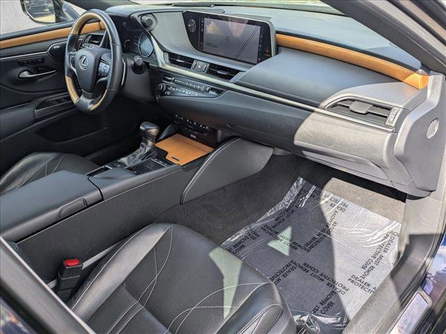 Used 2019 Lexus ES 350 Ultra Luxury image 20