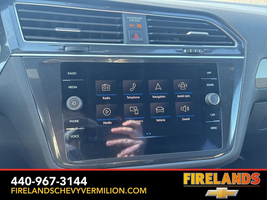 Used 2023 Volkswagen Tiguan SE R-Line image 21