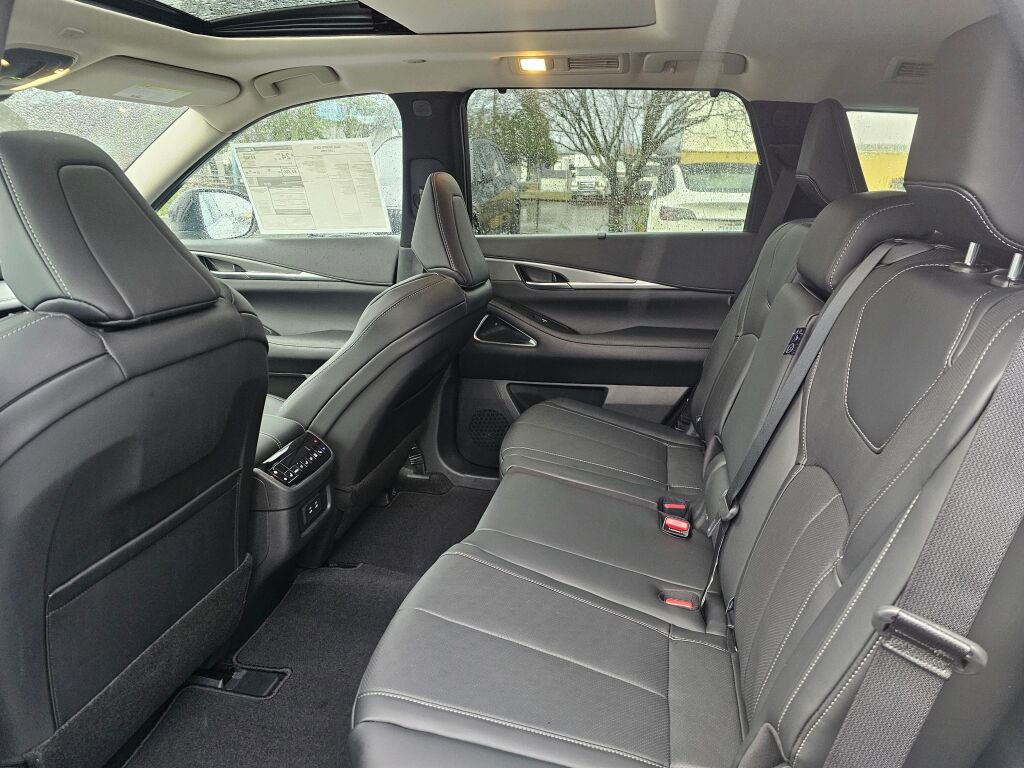 New 2026 INFINITI QX60 Luxe image 21