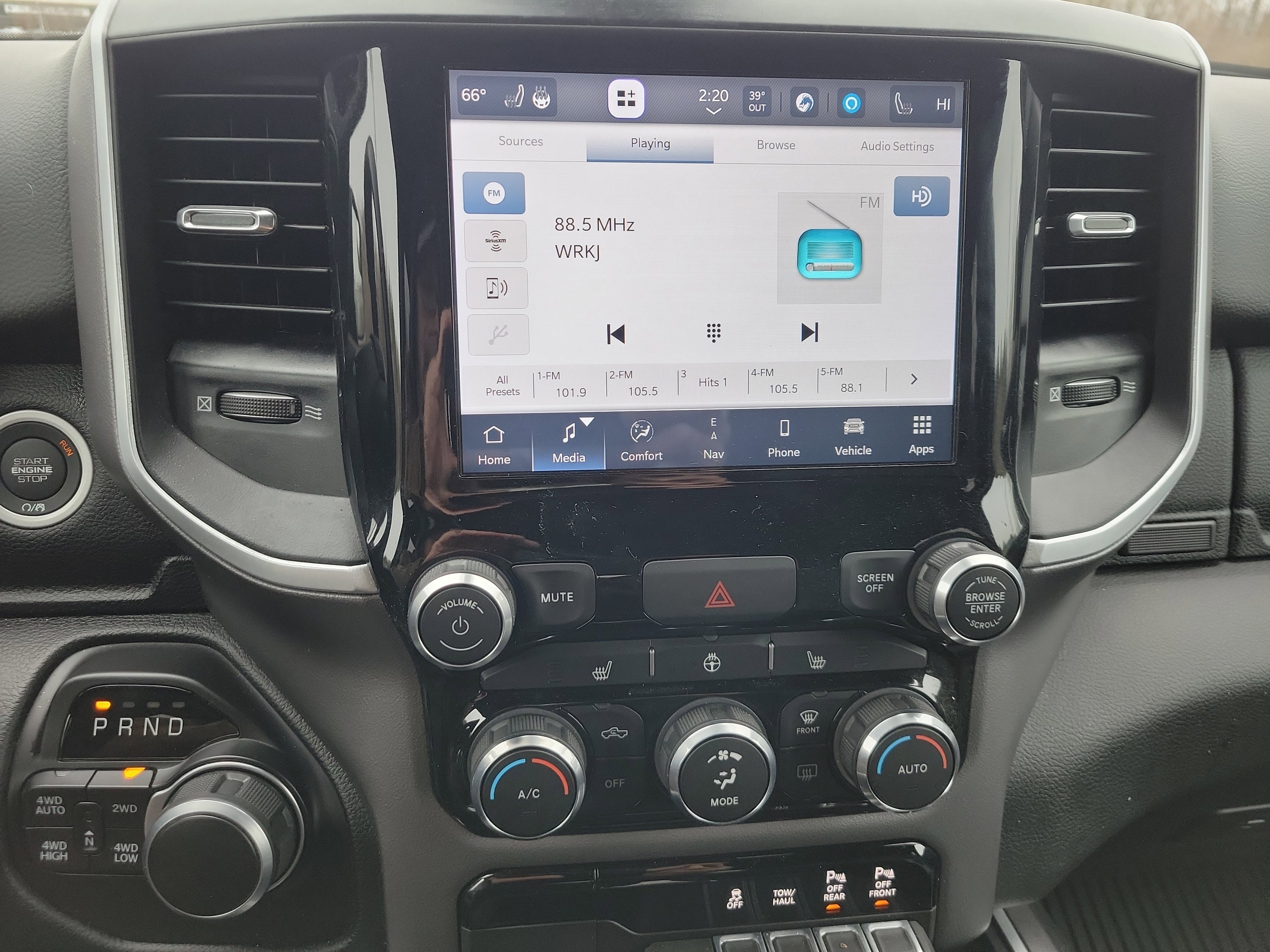 Used 2022 RAM 1500 Big Horn image 25