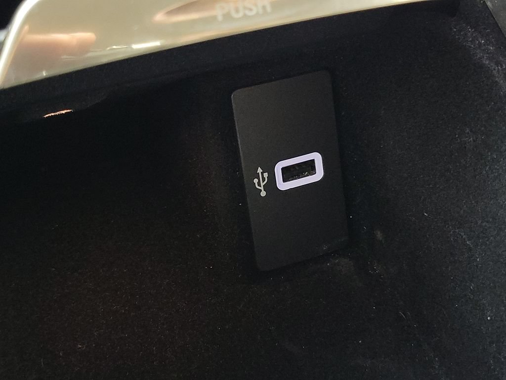Used 2018 Lincoln MKX Select w/ Select Plus Package FWD image 29
