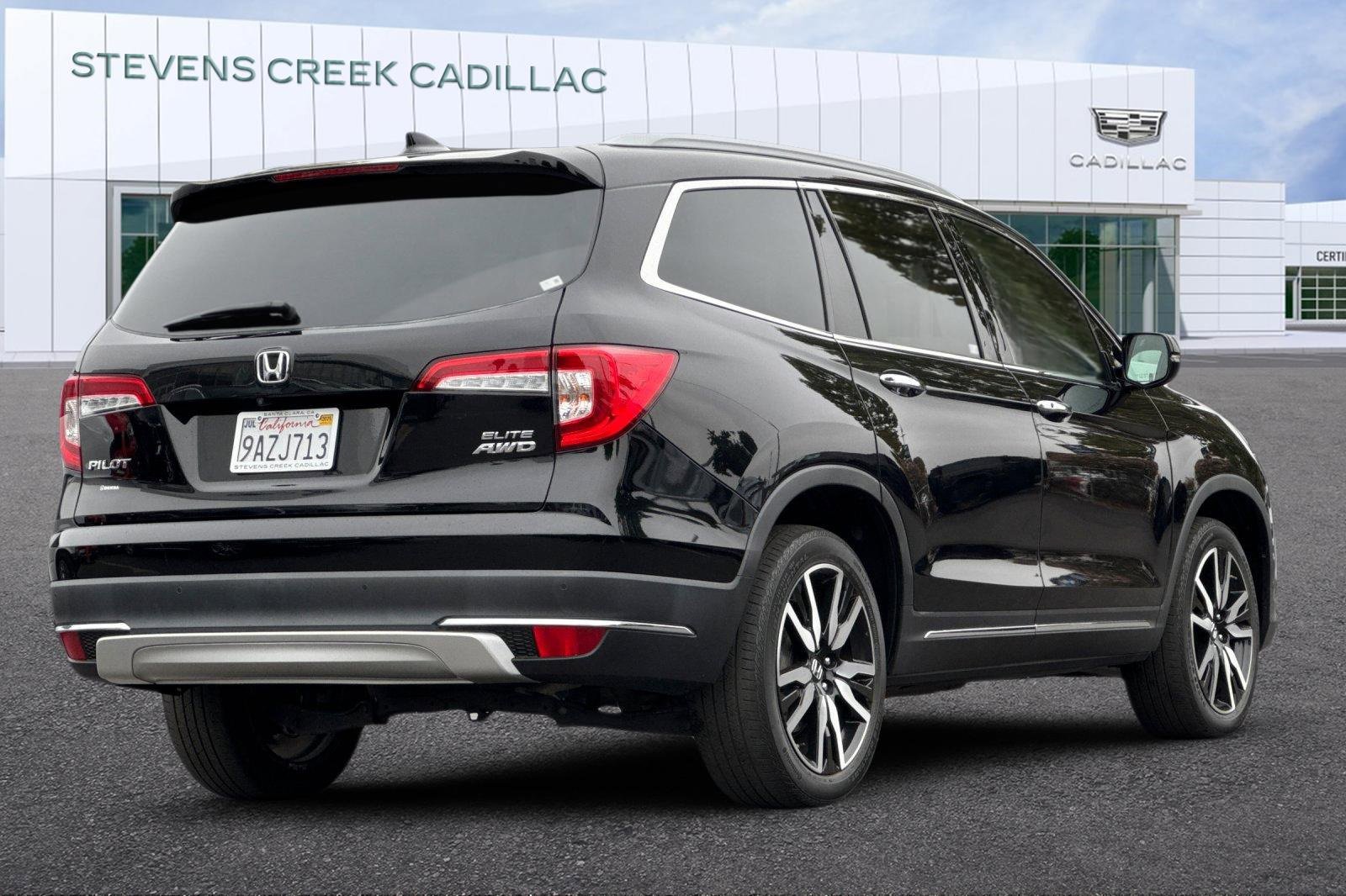 Used 2022 Honda Pilot Elite image 3