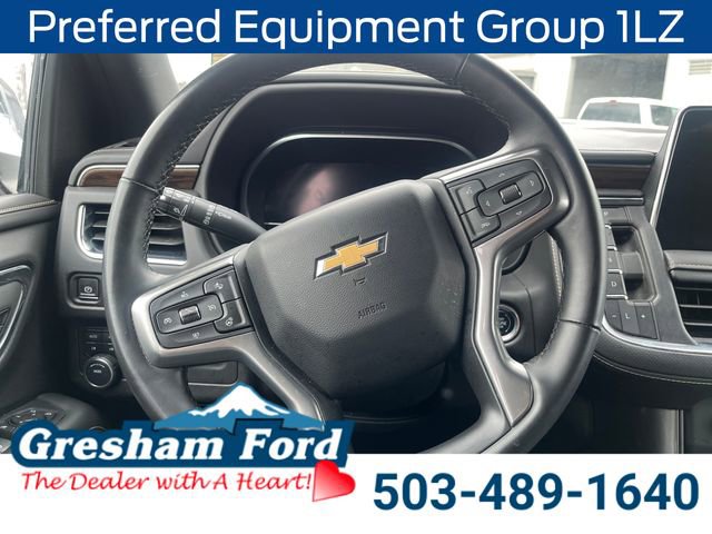 Used 2023 Chevrolet Suburban Premier image 17