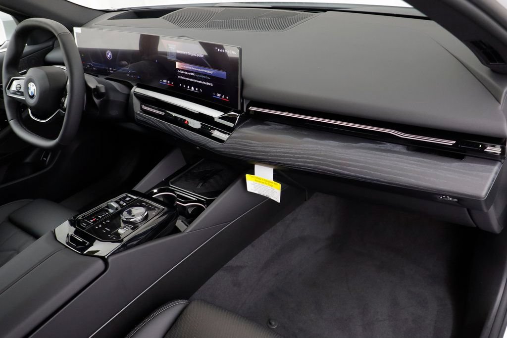 New 2026 BMW 530i xDrive w/ Premium Package AWD/4WD image 20