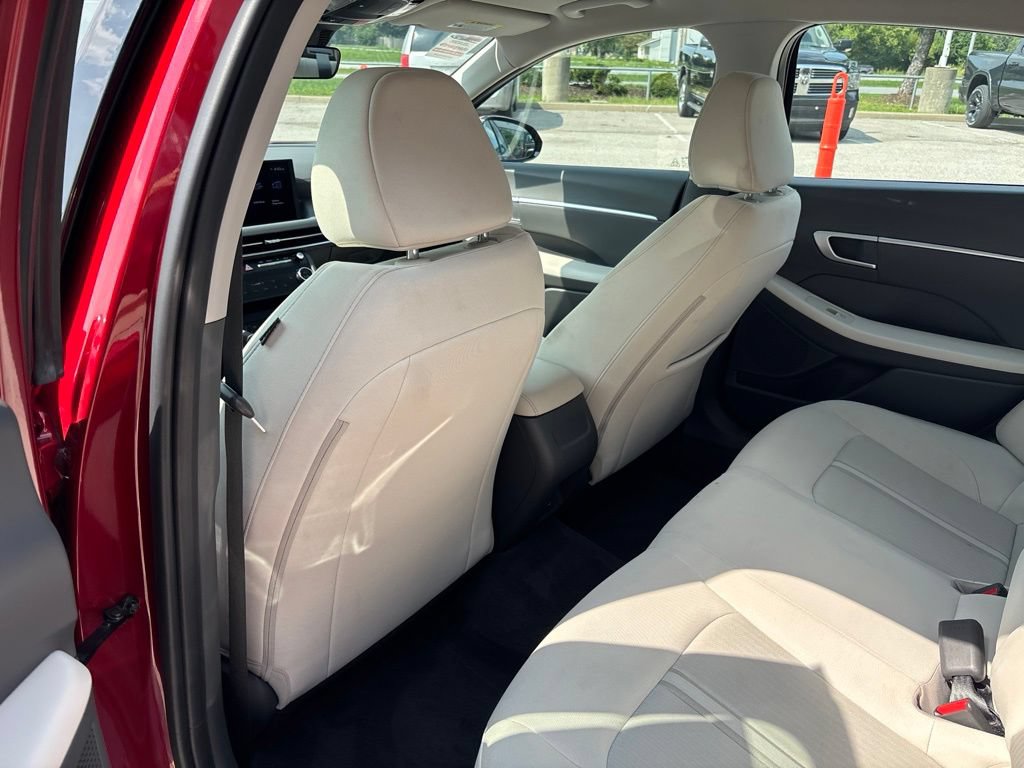 Used 2025 Hyundai Sonata SEL FWD image 41