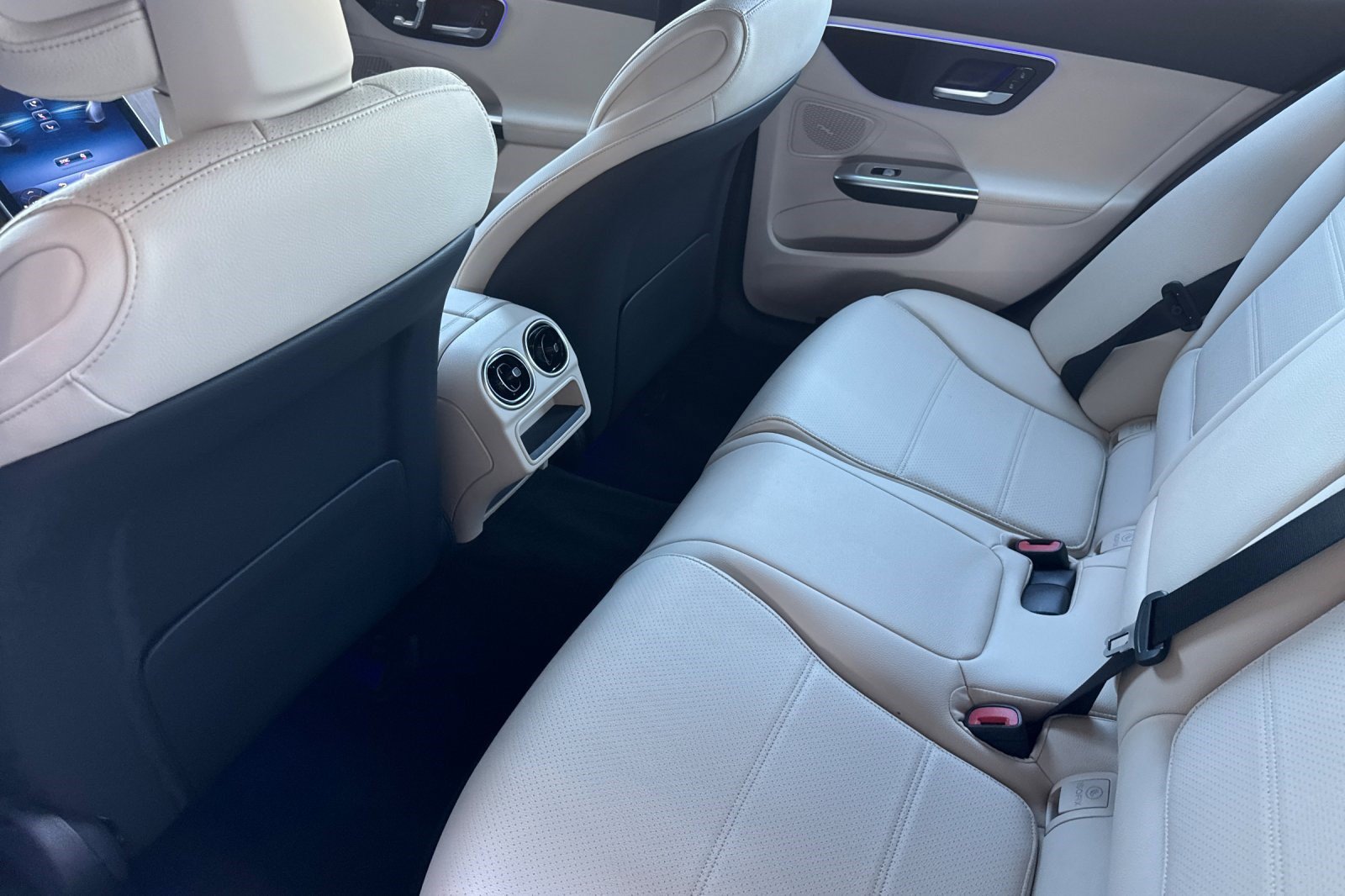 Certified 2023 Mercedes-Benz C 300 Sedan image 24
