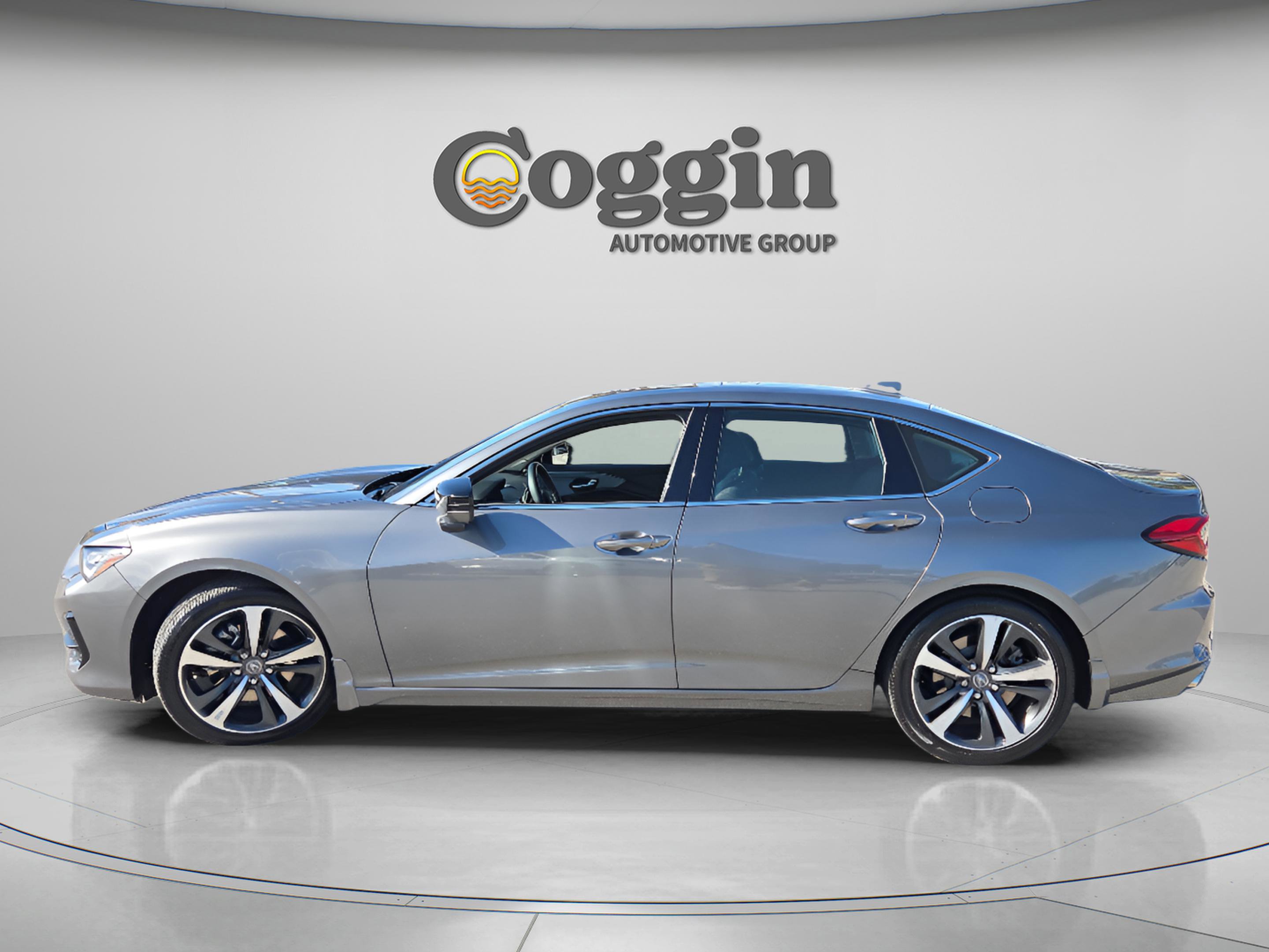 Certified 2025 Acura TLX w/Technology Package image 2