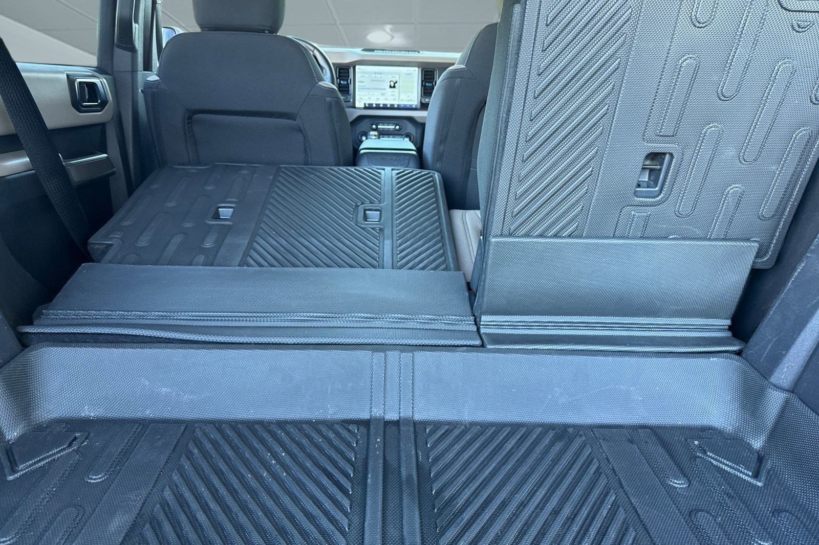 Used 2022 Ford Bronco Wildtrak image 14