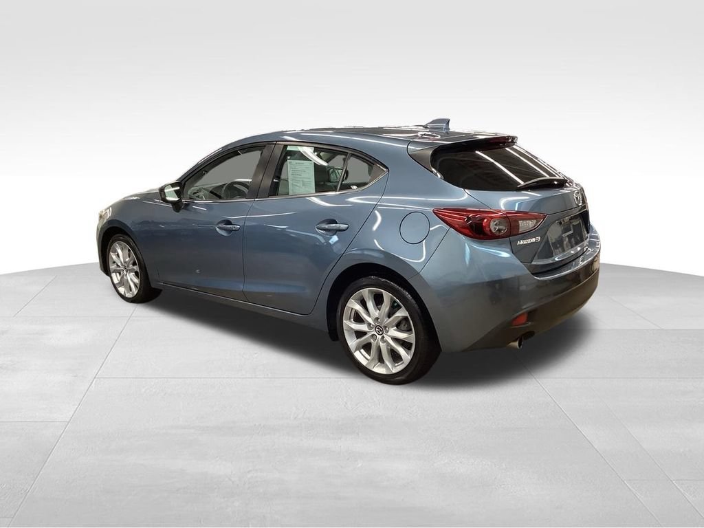 Used 2015 MAZDA MAZDA3 s Grand Touring w/ Technology Package FWD image 4