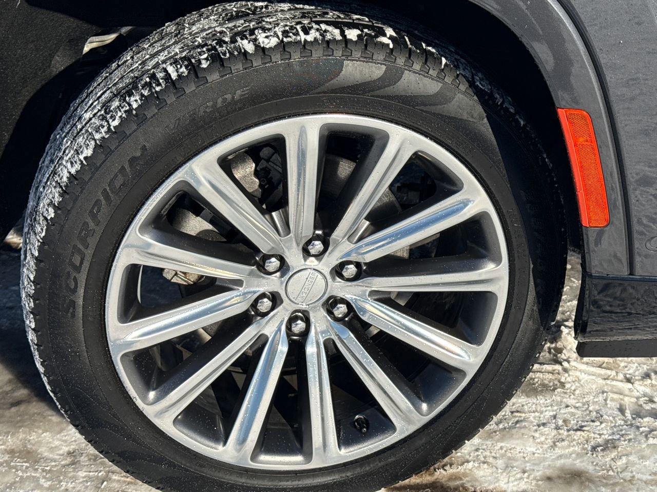 Used 2024 Jeep Grand Wagoneer Series II w/ Convenience Group III image 9