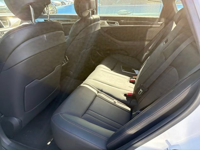 Used 2018 Genesis G80 3.3T Sport RWD image 10