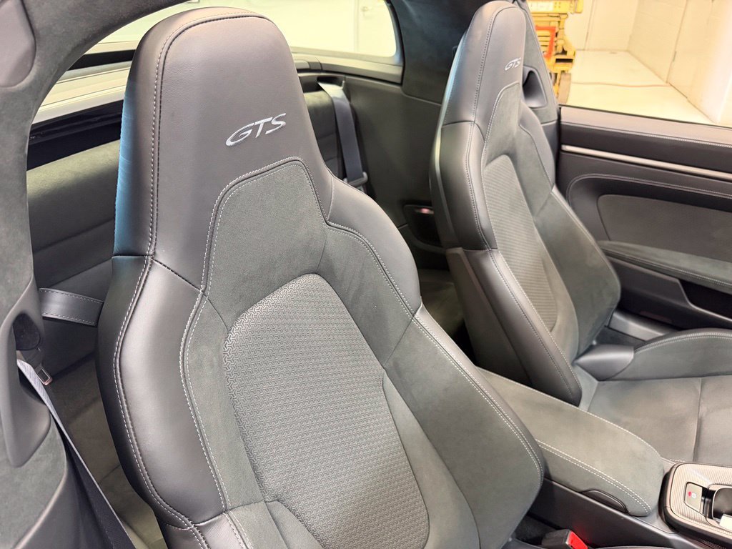 Certified 2025 Porsche 911 Targa 4 GTS AWD/4WD image 29